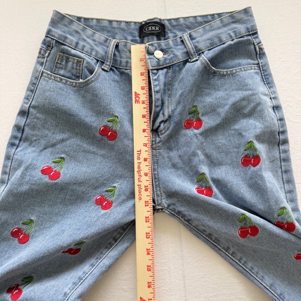 Cider Straight Leg Jeans Women M Light Blue Excellent Cherry Embroidered Y2K - Picture 6 of 7